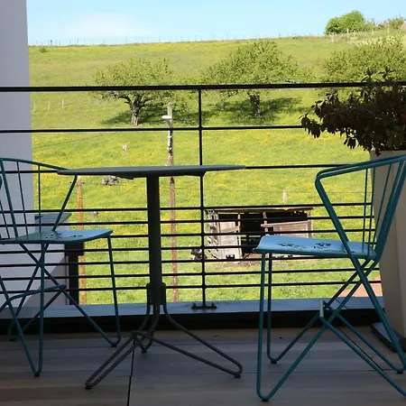 Maison Cube 3*