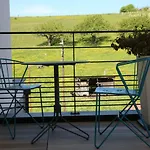 Maison Cube 3*