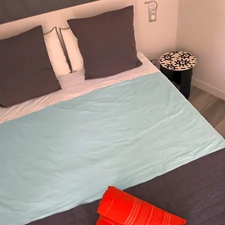 Maison Cube Отель типа 