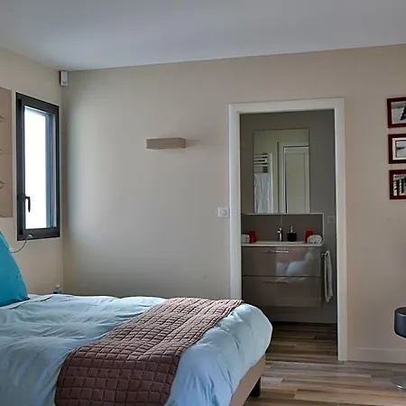 Maison Cube Отель типа 