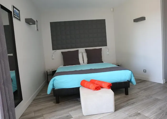 Alojamento de Acomodação e Pequeno-almoço Maison Cube
